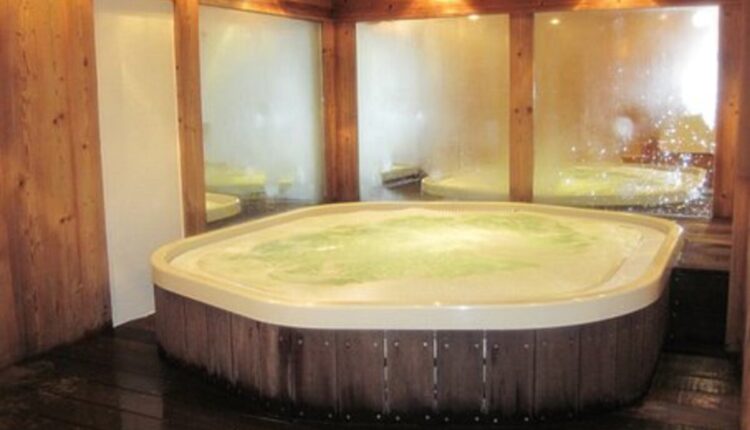 jacuzzi hot tub reviews