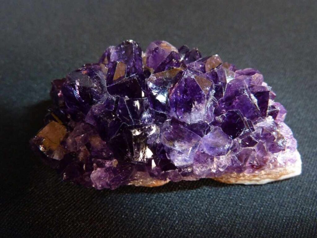 precious gemstones in Toronto