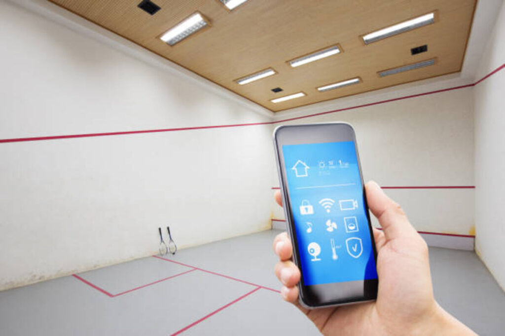 Can You Have a Cell Phone in a Halfway House
