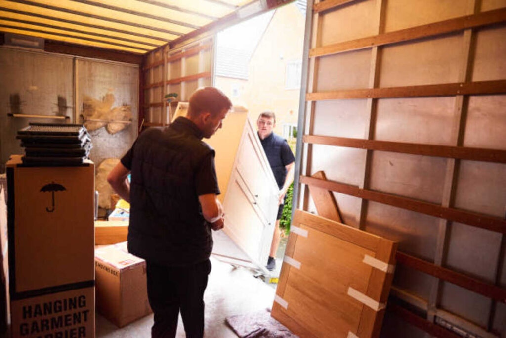 Crucial Tips for a Smooth Community Move