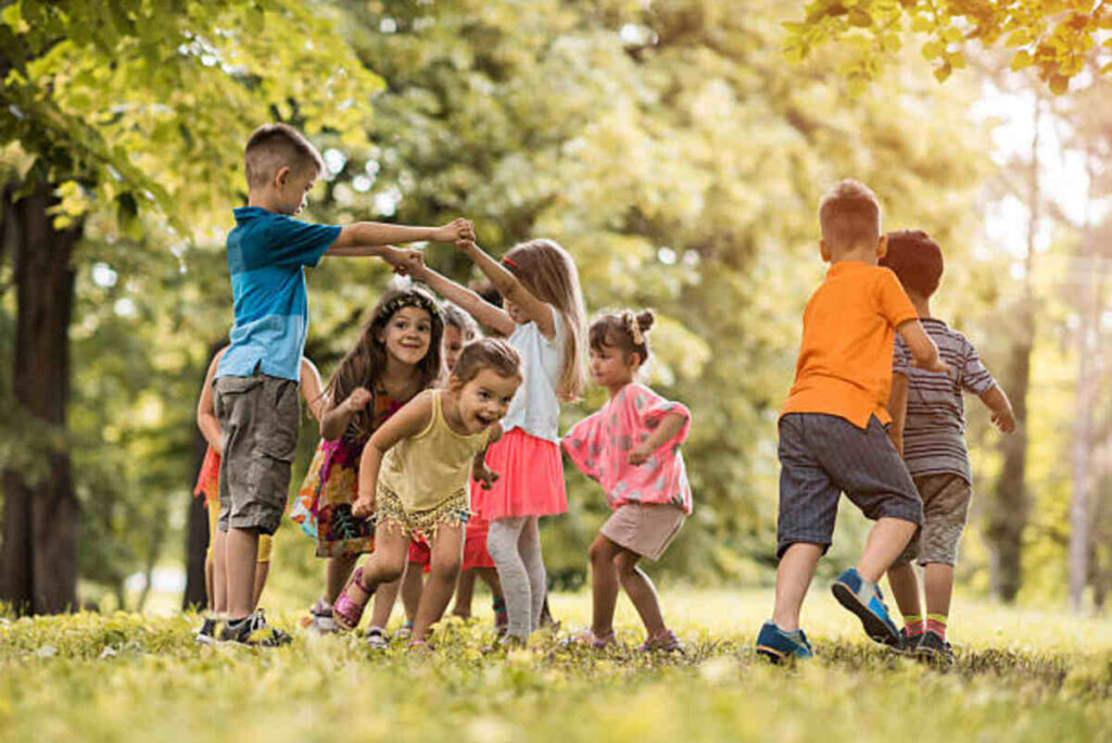 Benefits of Outdoor Games for Children 1 Gsc108